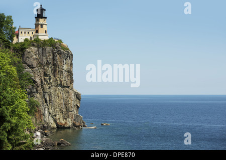 Split Rock Leuchtturm und Lake Superior im nördlichen Bundesstaat Minnesota, USA. Südwestlich von Silver Bay, MN. Abgeschlossen im Jahr 1910 von t Stockfoto