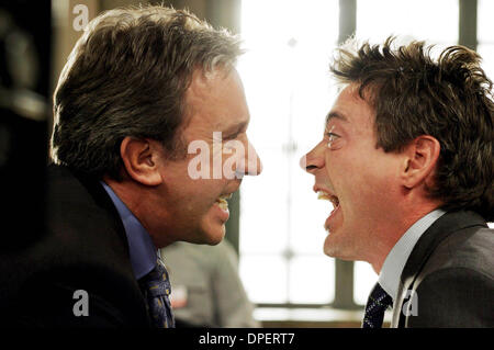 14. März 2006 - (L-R) Tim Allen, Robert Downey Jr.... Tim Allen (links), Robert Downey Jr. (Credit-Bild: © Globe Photos/ZUMApress.com) Stockfoto