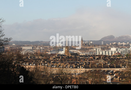 Glasgow Stadtbild und Campsie Fells Schottland Januar 2014 Stockfoto