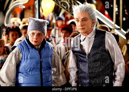 27. Dezember 2006 - (L-R) Spencer Breslin, Martin Short.K51174ES.'' THE SANTA CLAUSE 3: DIE ESCAPE-KLAUSEL ". TV-FILM-STILLS. GELIEFERT von Fotos, INC. (Kredit-Bild: © Globe Photos/ZUMApress.com) Stockfoto