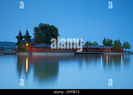 Pier am Strand, Keszthely, Plattensee, Ungarn, Europa in Keszthely Stockfoto