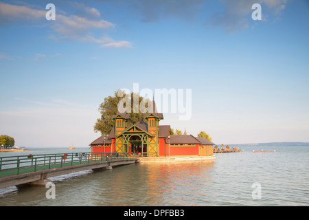 Pier am Strand, Keszthely, Plattensee, Ungarn, Europa in Keszthely Stockfoto