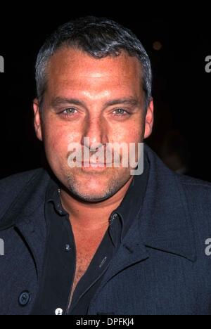 19. Januar 2006 - Hollywood, Kalifornien, US - K21938EG. TOM SIZEMORE BEI DER LETZTEN TAGE PREMIERE 25.01.1999 HOLLYWOOD CA.  -PHOTOS(Credit Image: © Ed Geller/Globe Photos/ZUMAPRESS.com) Stockfoto