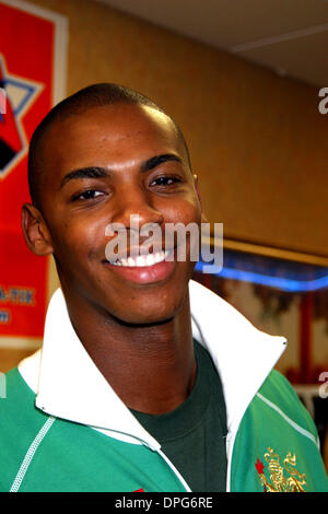 12. Januar 2006 - New York, New York, US - K46412JBU. New York Knicks-Spieler und die Besetzung von "Glory Road'' zu Ehren Martin Luther King Jr. bei McDonalds, NEW YORK New York 12.01.2006.  -MEHCAD BROOKS VON DESPERATE HOUSEWIVES. (Kredit-Bild: © Judie Burstein/Globe Photos/ZUMAPRESS.com) Stockfoto