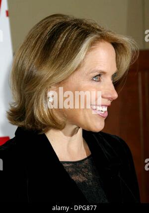 22. Mai 2006 - New York, New York, US - K47993JBU. DIE MCCARTON-Stiftung zugute '' A CELEBRATION OF LEARNING '' am PIER 60 CHELSEA, New York City 22.05.2006.  -KATIE COURIC(Credit Image: © Judie Burstein/Globe Photos/ZUMAPRESS.com) Stockfoto