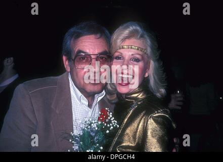 23. August 2006 - New York, New York, USA - TOM BOSLEY mit seiner Frau PATRICIA CARR 1982. (Kredit-Bild: © Judie Burstein/Globe Photos/ZUMAPRESS.com) Stockfoto