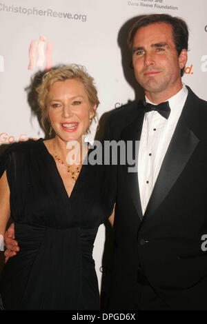 12. November 2006 - New York, New York, USA - CHRISTOPHER und DANA REEVE FOUNDATION '' ein magischer Abend '' das MARRIOTT MARQUIS, NEW YORK New York 12.11.2007.       2007.LEE UND BOB WOODDRUFF. K55552RM (Kredit-Bild: © Rick Mackler/Globe Photos/ZUMAPRESS.com) Stockfoto