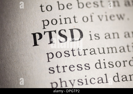 Gefälschte Wörterbuch, Wörterbuch-Definition des Wortes PTSD. Posttraumatische Belastungsstörung Stockfoto