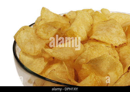 Kartoffel-Chips in eine Glasschüssel Stockfoto