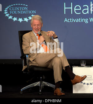 La Quinta, Kalifornien, USA. 14. Januar 2014. Präsident BILL CLINTON, Gründer der Clinton-Stiftung, spricht in seiner dritten jährlichen Gesundheitsfragen: Aktivierung Wellness in jeder Generation Konferenz in das La Quinta Resort &amp; Club. Die Konferenz zeigt was Führungskräfte aus Branchen - Wirtschaft, Technik, Sport und Philanthropie - Beitrag zur Gesundheit und zum Wohlbefinden der Menschen in den Vereinigten Staaten tun. Bildnachweis: Brian Cahn/ZUMAPRESS.com/Alamy Live-Nachrichten Stockfoto