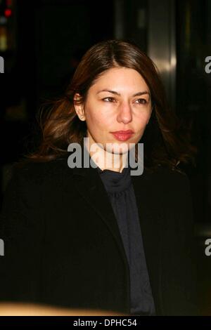 6. Dezember 2005 - New York, New York, US - K46220ML. DIE NEW YORKER PREMIERE VON '' BROKEBACK MOUNTAIN''. LOEWS LINCOLN SQUARE, New York City. 06.12.2005.-2005.SOFIA COPPOLA (Kredit-Bild: © Mitchell Levy/Globe Photos/ZUMAPRESS.com) Stockfoto