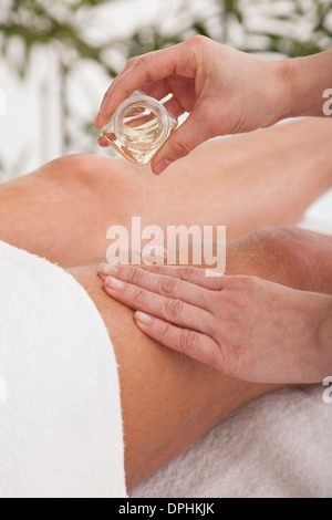Mann, an die Massage, Nahaufnahme Stockfoto