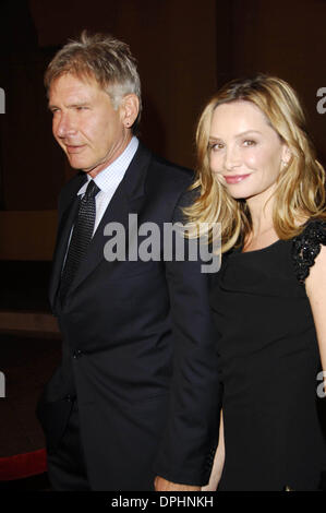 6. Oktober 2006 - Hollywood, Kalifornien, USA - BEVERLY HILLS, CA 6. Oktober 2006 (SSI) --. Schauspieler Harrison Ford und Calista Flockhart während des Jules Verne Adventure Filmfestivals und Ausstellungen, Schauspielerin im Shrine Auditorium, am 6. Oktober 2006, in Los Angeles statt.  -K50149MGE(Credit Image: © Michael Germana/Globe Photos/ZUMAPRESS.com) Stockfoto