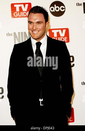 19. September 2006 - Hollywood, Kalifornien, US - K49905MGE. OWAIN YEOMAN während der Premiere nach Party für die neue ABC-show THE NINE statt im L.A. Center Studios, am 18. September 2006, in Los Angeles. (Kredit-Bild: © Michael Germana/Globe Photos/ZUMAPRESS.com) Stockfoto