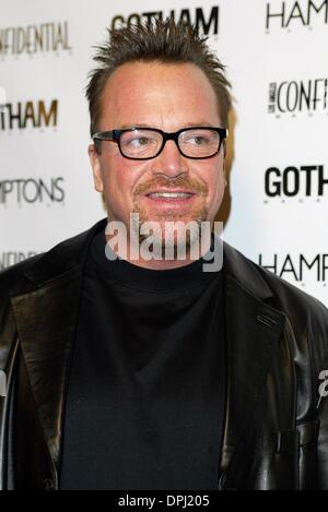 10. Januar 2006 - Los Angeles, USA - TOM ARNOLD. SCHAUSPIELER. LA VERTRAULICH UND GOTHAM MAGAZINE, DER LEHRLING. LOS ANGELES, USA.26 Feb 04.DID13795.K46239. (Kredit-Bild: © Globe Photos/ZUMAPRESS.com) Stockfoto