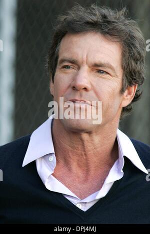 10. Januar 2006 - Hollywood, LOS ANGELES, USA - DENNIS QUAID. SCHAUSPIELER. DENNIS QUAID, WALK OF FAME. HOLLYWOOD, LOS ANGELES, USA.16-Nov.-05.LAP60705.K46239. (Kredit-Bild: © Globe Photos/ZUMAPRESS.com) Stockfoto