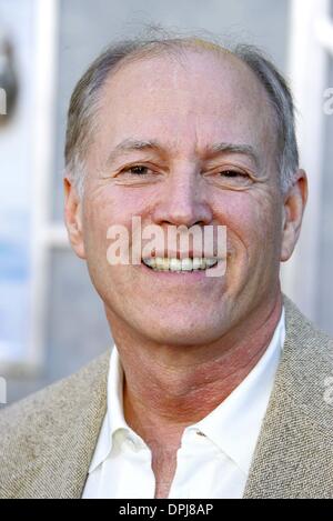 2. Mai 2006 - Hollywood, LOS ANGELES, USA - FRANK MARSHALL. FILMREGISSEUR UND DREHBUCHAUTOR. ACHT UNTER WELTPREMIERE. HOLLYWOOD, LOS ANGELES, USA.12-Feb-06.LAQ64483.K47699.CREDIT: (Kredit-Bild: © Globe Photos/ZUMAPRESS.com) Stockfoto