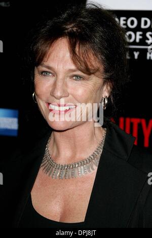 25. Mai 2006 - Beverly Hills, CALIFORNIA, USA - JACQUELINE BISSET. SCHAUSPIELERIN. RODEO DRIVE WALK OF STYLE. BEVERLY HILLS, Kalifornien, USA.28-Feb-06.LAQ67587.K48106. (Kredit-Bild: © Globe Photos/ZUMAPRESS.com) Stockfoto