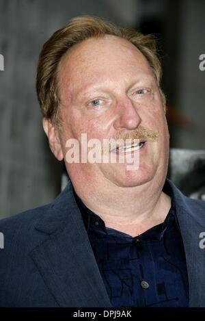 22. September 2006 - Hollywood, LOS ANGELES, USA - JEFFERY JONES. SCHAUSPIELER. DEADWOOD STAFFEL 2, PREMIERE. CINERAMA DOME, HOLLYWOOD, LOS ANGELES, USA.06-Jun-06.LAR71667.K51205.CREDIT: (Kredit-Bild: © Globe Photos/ZUMAPRESS.com) Stockfoto