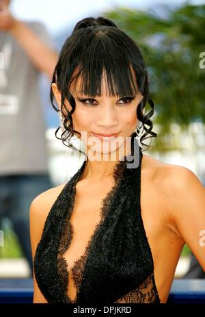 21. Mai 2006 - Palais De Festival, CANNES, Frankreich - BAI LING. BESUCHT DEN FOTOTERMIN FÜR SOUTHLAND TALES IN CANNES 21.05.2006. DAVID GADD - - 2006.K48030 (Kredit-Bild: © Globe Photos/ZUMAPRESS.com) Stockfoto
