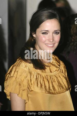 18. Oktober 2006 - 13. Oktober 2006 - besucht New York, NY USA - Rose Byrne, als Columbia Pictures Screening des Films "Marie Antoinette" auf der New York Film Festival präsentiert.  Screening in der Alice Tully Hall, Lincoln Center statt.   Bildnachweis: Anthony G. Moore / K50305AGM (Kredit-Bild: © Globe Photos/ZUMAPRESS.com) Stockfoto