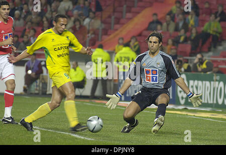 8. Januar 2006 - Lissabon, Portugal - 20060108: Lissabon, PORTUGAL - Benfica gewinnt 2: 0 gegen Passos de Ferreira in der ersten Spiel für die 2. Etappe der Superliga. Benfica verwendet 3 seine Winter-Verstärkungen... In Bild Torwart Moretto... ALVARO ISIDORO/LisbonFILES...   K46342 (Kredit-Bild: © Globe Photos/ZUMAPRESS.com) Stockfoto