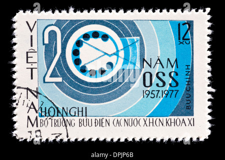 Briefmarke aus Vietnam für den 20' Jahrestag der Post Minister Sozialistenkongress ausgestellt. Stockfoto