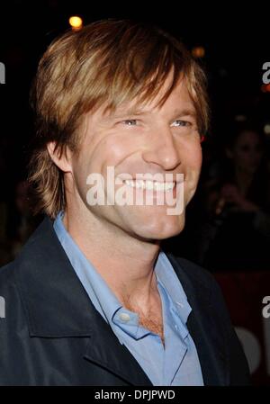 13. März 2006 - K47181AR.'' THANK YOU FOR SMOKING "PREMIERE AM MUSEUM OF MODERN ART IN NEW YORK CITY 12.03.2006. ANDREA RENAULT-AARON ECKHART(Credit Image: © Globe Photos/ZUMAPRESS.com) Stockfoto