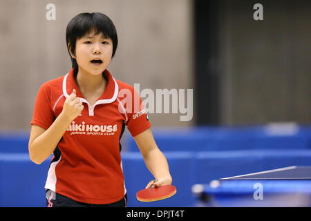 Tokyo Metropolitan Gymnasium, Tokio, Japan. 14. Januar 2014. Yuka Umemura, 14. Januar 2014 - Tischtennis: All Japan Tischtennis Meisterschaften Junior Dameneinzel am Tokyo Metropolitan Gymnasium, Tokio, Japan. Bildnachweis: AFLO SPORT/Alamy Live-Nachrichten Stockfoto