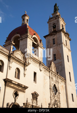 Die Kirche Nuestra Senora del Carmen befindet sich in der Infanta-Straße im Zentrum von Havanna Stockfoto