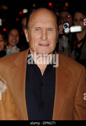 13. März 2006 - K47181AR.'' THANK YOU FOR SMOKING "PREMIERE AM MUSEUM OF MODERN ART IN NEW YORK CITY 12.03.2006. ANDREA RENAULT-ROBERT DUVALL(Credit Image: © Globe Photos/ZUMAPRESS.com) Stockfoto