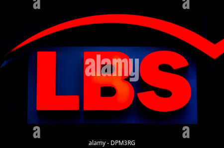 ILLUSTRATION - eine illustrierte Bild zeigt das Logo der deutschen öffentlichen Band Westdeutsche Landesbausparkasse (LBS) leuchtet in Düsseldorf, Deutschland, 15. Januar 2014. LBS präsentieren ihre jährliche Ergebnisse am Mittwoch in Münster. Foto: Martin Gerten/dpa Stockfoto