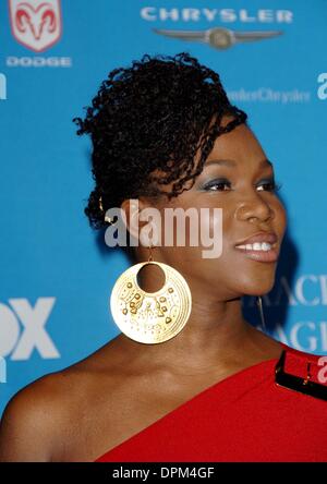26. Februar 2006 - Los Angeles, Kalifornien, USA - K46531FB.37TH NAACP IMAGE AWARDS, Ankünfte am die. SHRINE AUDITORIUM LOS ANGELES, CA.2/25/2006. FITZROY BARRETT / 2006.INDIA. ARIE (Kredit-Bild: © Globe Photos/ZUMAPRESS.com) Stockfoto