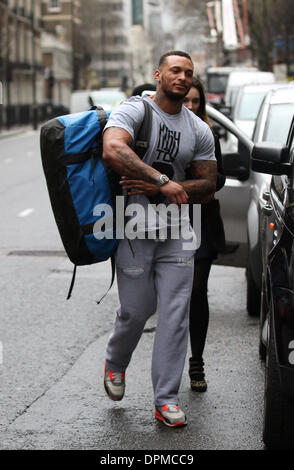 London, UK, 15. Januar 2014. Kelly Brook gesehen unterwegs mit ihrem neuen Freund David McIntosh in London Stockfoto