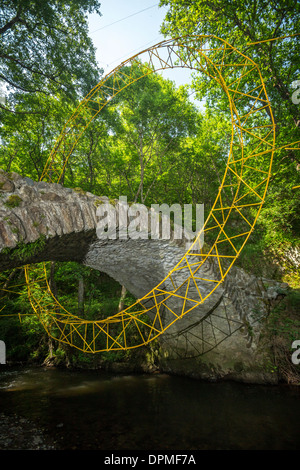 "Ô", ein Michel-Marie Bougard Land Kunstwerk von dem französischen bildenden Künstler (Auvergne-Frankreich). Landart Installation. Stockfoto