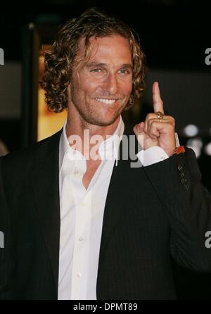 15. Dezember 2006 - Graumans Chinese, Hollywood, LOS ANGELES, USA - MATTHEW MCCONAUGHEY. SCHAUSPIELER. WE ARE MARSHALL - PREMIERE-. GRAUMANS CHINESE, HOLLYWOOD, Kalifornien.12-14-2006.K51115(Credit Image: © Globe Photos/ZUMAPRESS.com) Stockfoto