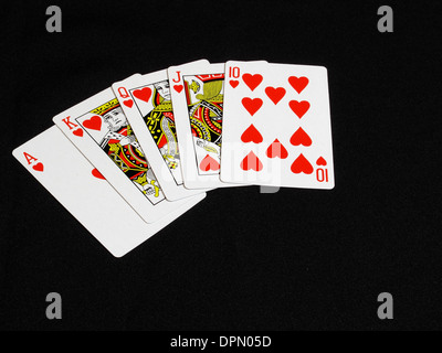 Eine Verlosung mit einem Royal Flush von zehn bis Ass der Herzen Stockfoto