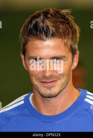 20. September 2006 - London, Vereinigtes Königreich - K49929.001740.DAVID BECKHAM. David Beckham Soccer Fertigkeiten Buch '' die es Real'' Start-David Beckham Academy, Greenwich, London, Vereinigtes Königreich 18.09.2006. MARK CHILTON - - Fotos (Kredit-Bild: © Globe Photos/ZUMAPRESS.com) Stockfoto