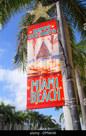 Miami Beach, Florida, 41. Straße, Arthur Godfrey Boulevard, Banner, frohe Festtage, Stadt, FL131231211 Stockfoto