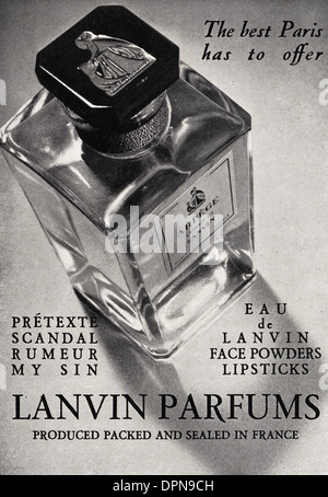 1950er Jahre Werbung Werbung französisches Parfüm von LANVIN PARFUMS Paris Frankreich. Anzeige in Womens Fashion-Magazin ca. 1952. Stockfoto