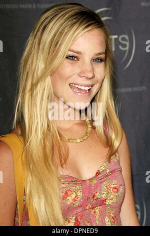 2. August 2006 - Hollywood, Kalifornien, USA - EMMA DEGERSTEDT-. HRTS - KIDS DAY 2006-. HOLLYWOOD & HIGHLAND, HOLLYWOOD, KALIFORNIEN -.08-02-2006-. NINA PROMMER / 2006.K49075NP (Kredit-Bild: © Globe Photos/ZUMAPRESS.com) Stockfoto