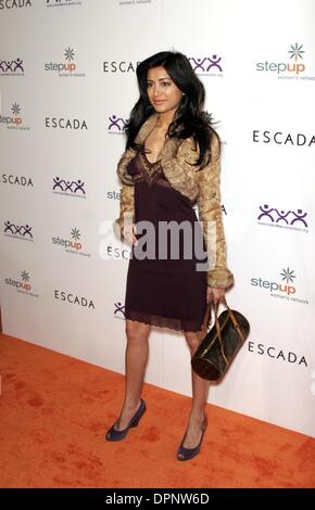 27. April 2006 - Beverly Hills, Kalifornien, USA - NOUREEN DEWULF-. STEP UP WOMEN ES NETWORK INSPIRATION AWARDS-. BEVERLY HILTON HOTEL, BEVERLY HILLS, KALIFORNIEN -.04-27-2006-. NINA PROMMER / 2006.K47636NP (Kredit-Bild: © Globe Photos/ZUMAPRESS.com) Stockfoto