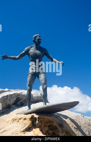 Statue von Surfer Duke Kahanamoku, zugeschrieben wird, mit der Einführung Surfen zu Süßwasser Sydney New South Wales Australien Stockfoto