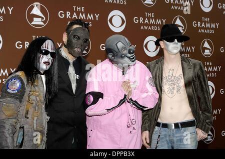 9. Februar 2006 - Los Angeles-Los Angeles, Kalifornien, Kalifornien-USA - K46701VG.48TH GRAMMY AWARDS. STAPLE CENTER, LOS ANGELES, KALIFORNIEN... 08.02.2006. 2006.SLIPKNOT. STAPLES CENTER, LOS ANGELES, Kalifornien (Kredit-Bild: © Globe Photos/ZUMAPRESS.com) Stockfoto