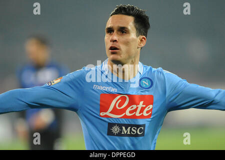 Neapel, Italien 14. Januar 2014. Jose Callejon des SSC Napoli in feiert nach seinem Tor beim Fußball / Fußball: italienische TIM Cup-match zwischen SSC Napoli und Atalanta BC im Stadio San Paolo in Neapel, Italien. Bildnachweis: Franco Romano/Alamy Live-Nachrichten Stockfoto