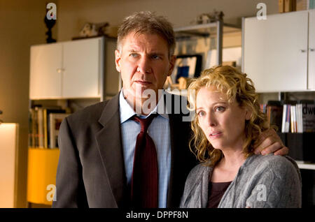 16. Februar 2006 - HARRISON FORD als Jack Stanfield und VIRGINIA MADSEN als Beth Stanfield.'' Firewall.''. von K46853 geliefert (Credit-Bild: © Globe Photos/ZUMAPRESS.com) Stockfoto