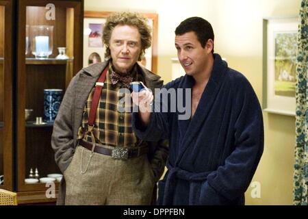 8. März 2006 star - C-288 - Christopher Walken (l) und Adam Sandler in der Revolution StudiosÃ• Komödie Klick, ein Release von Columbia Pictures. . K49247ES. PER Klick geliefert (Kredit-Bild: © Globe Photos/ZUMAPRESS.com) Stockfoto