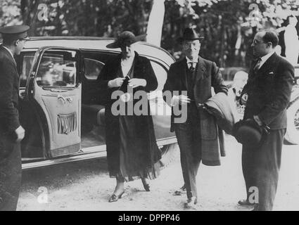 13. Januar 2006 - Rockefeller mit seiner Frau in VERSAILLES, Frankreich-07-08-1936.SUPPLIED von (Kredit-Bild: © Globe Photos/ZUMAPRESS.com) Stockfoto