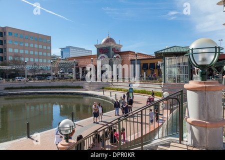 Der Woodlands Waterway in der Woodlands Mall im Woodlands Town Center, The Woodlands, Texas. Stockfoto