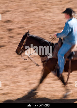 13. Februar 2006 - Oak Creek (in der Nähe von Sedona), Arizona, U.S.A. - Rodeo Konkurrent bereitet vor beim Rodeo Tucson in Tucson, Arizona (Credit-Bild: © David H. Wells/ZUMAPRESS.com) Stockfoto